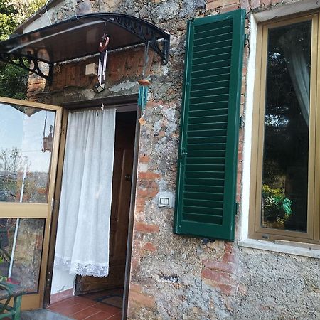 Il Mulino, Piccolo Appartamento, Immerso Nella Val Di Farma. Lama  Bagian luar foto