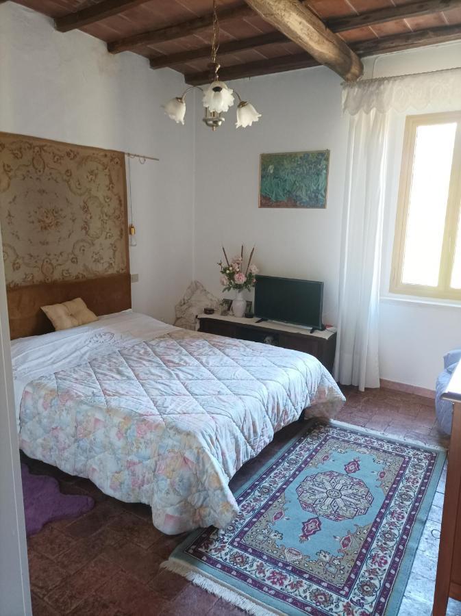 Il Mulino, Piccolo Appartamento, Immerso Nella Val Di Farma. Lama  Bagian luar foto